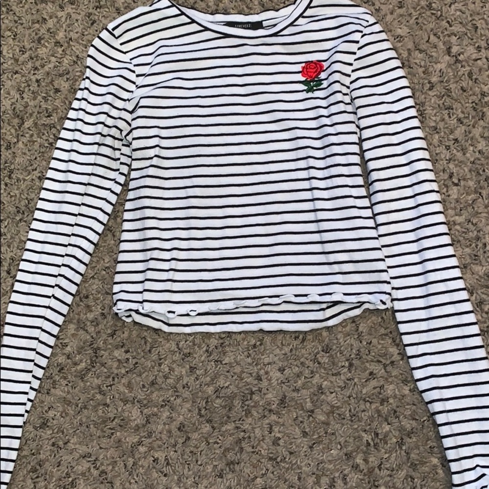 Crop long sleeve shirt